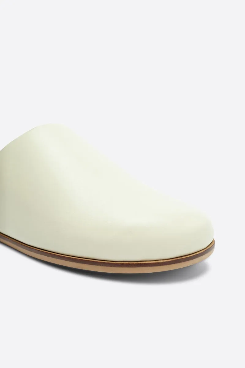 AGATHA SLIP ON NATURAL SOLE MULE