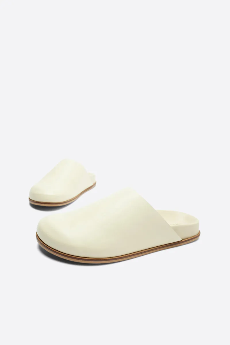 AGATHA SLIP ON NATURAL SOLE MULE