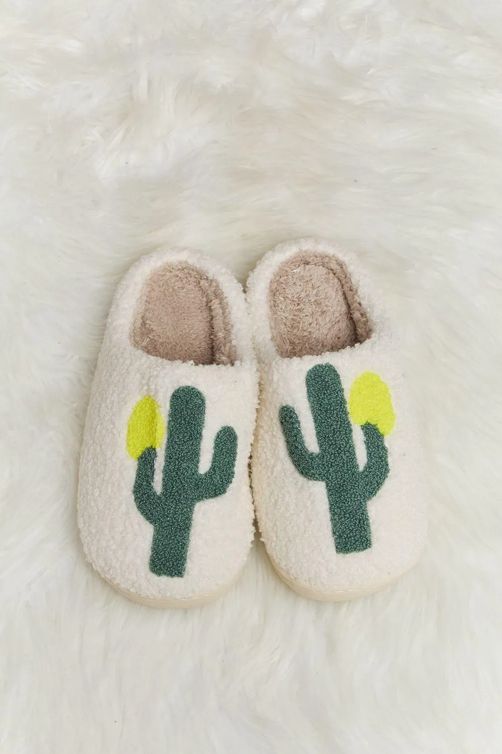 Cactus Cozy Plush Slippers: Ultimate Comfort for Winter Relaxation