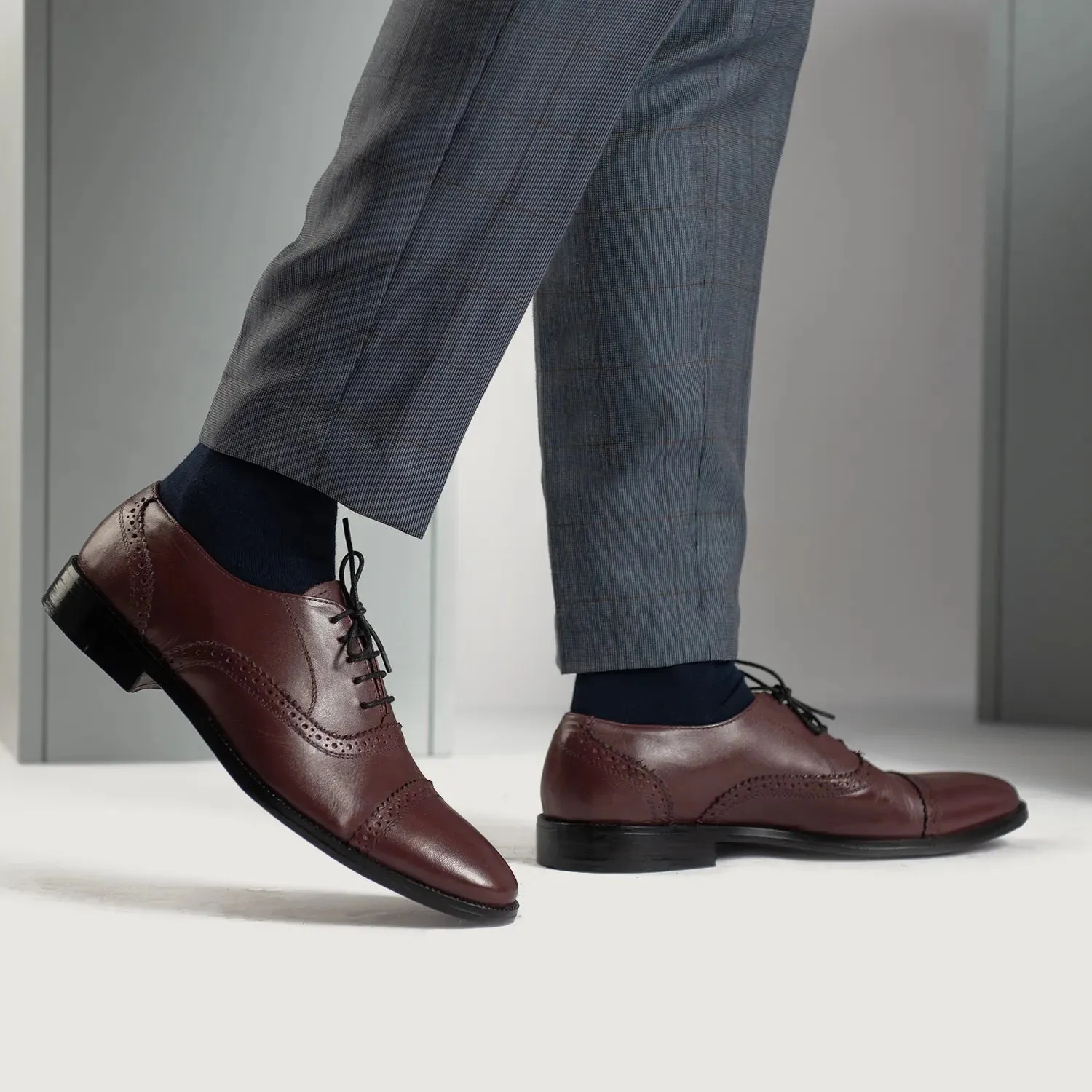 Greyson Brogues Oxford Maroon Leather Shoes