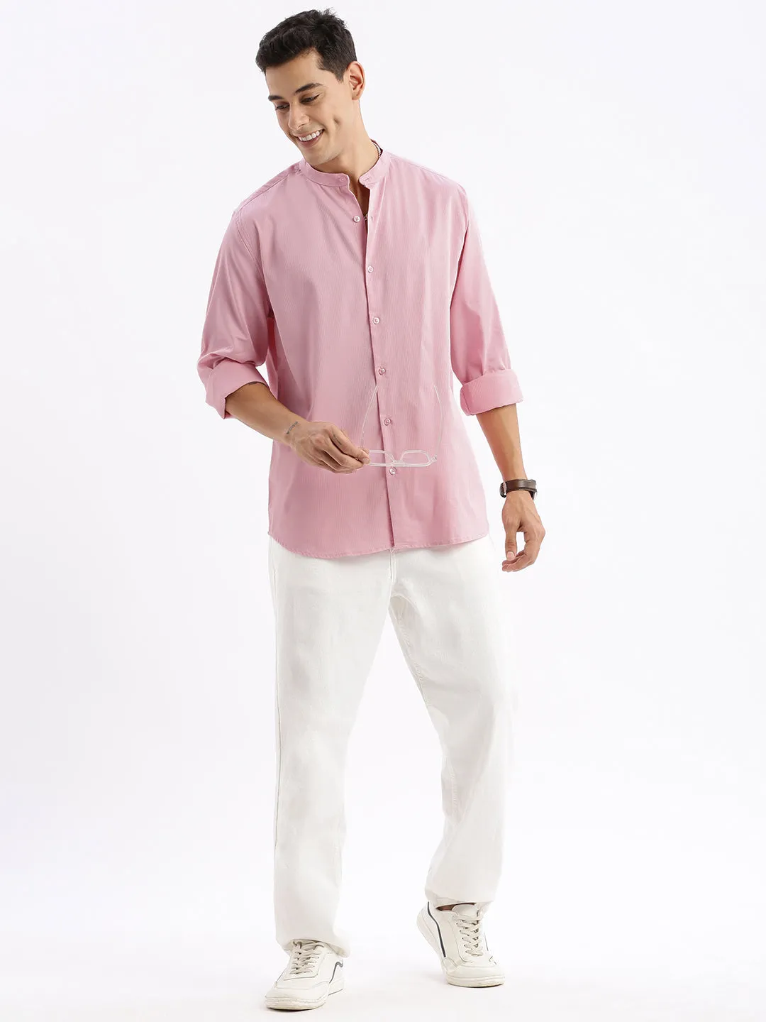 Men Mandarin Collar Solid Slim Fit Pink Shirt