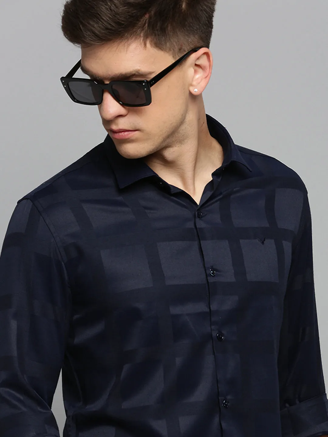 Men Navy Solid Formal Shirt