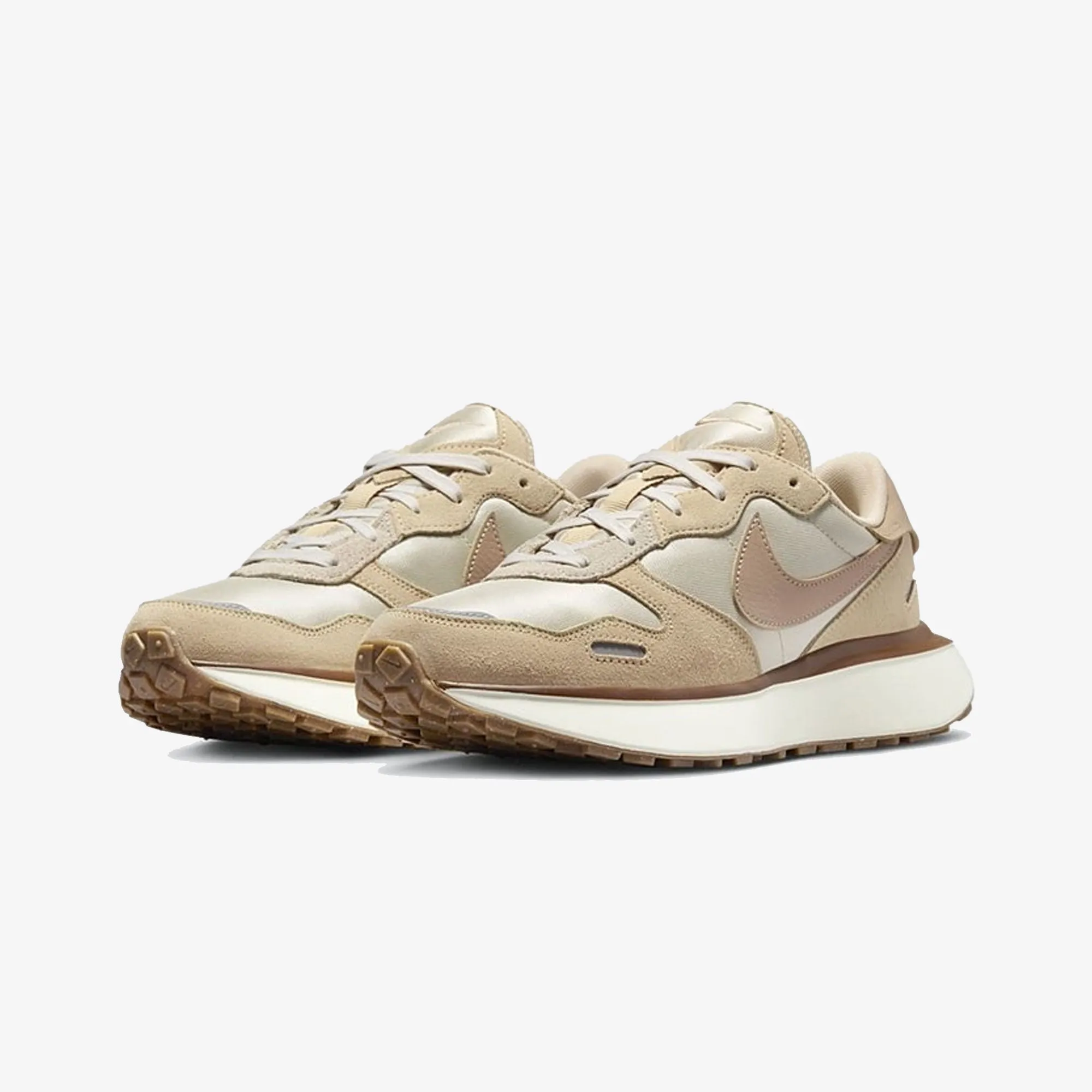 NIKE | WMN'S PHOENIX WAFFLE { SANDDRIFT/HEMP-SESAME-METALLIC SILVER