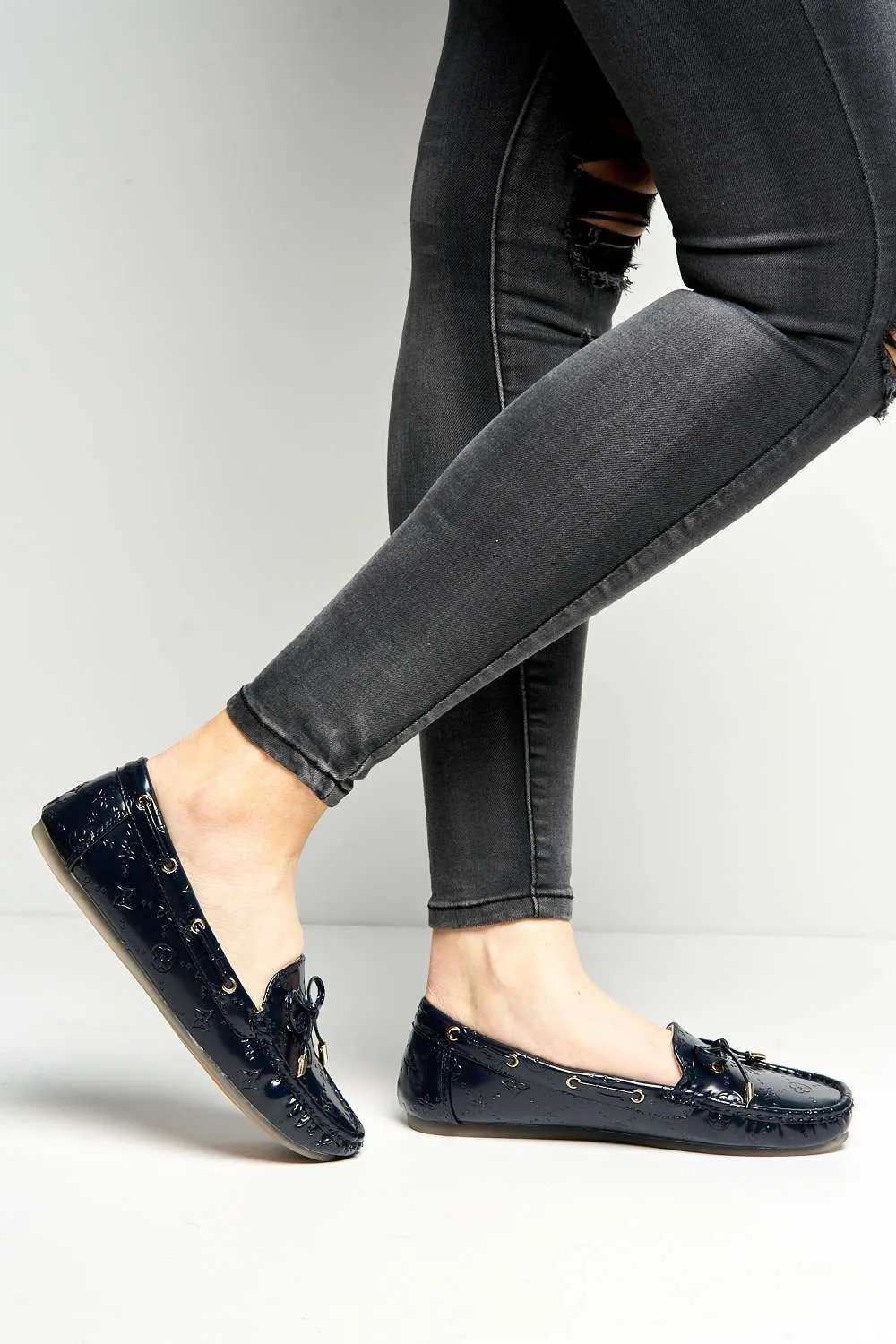 Padee Bow Detail Patterned Flat Loafers in Navy