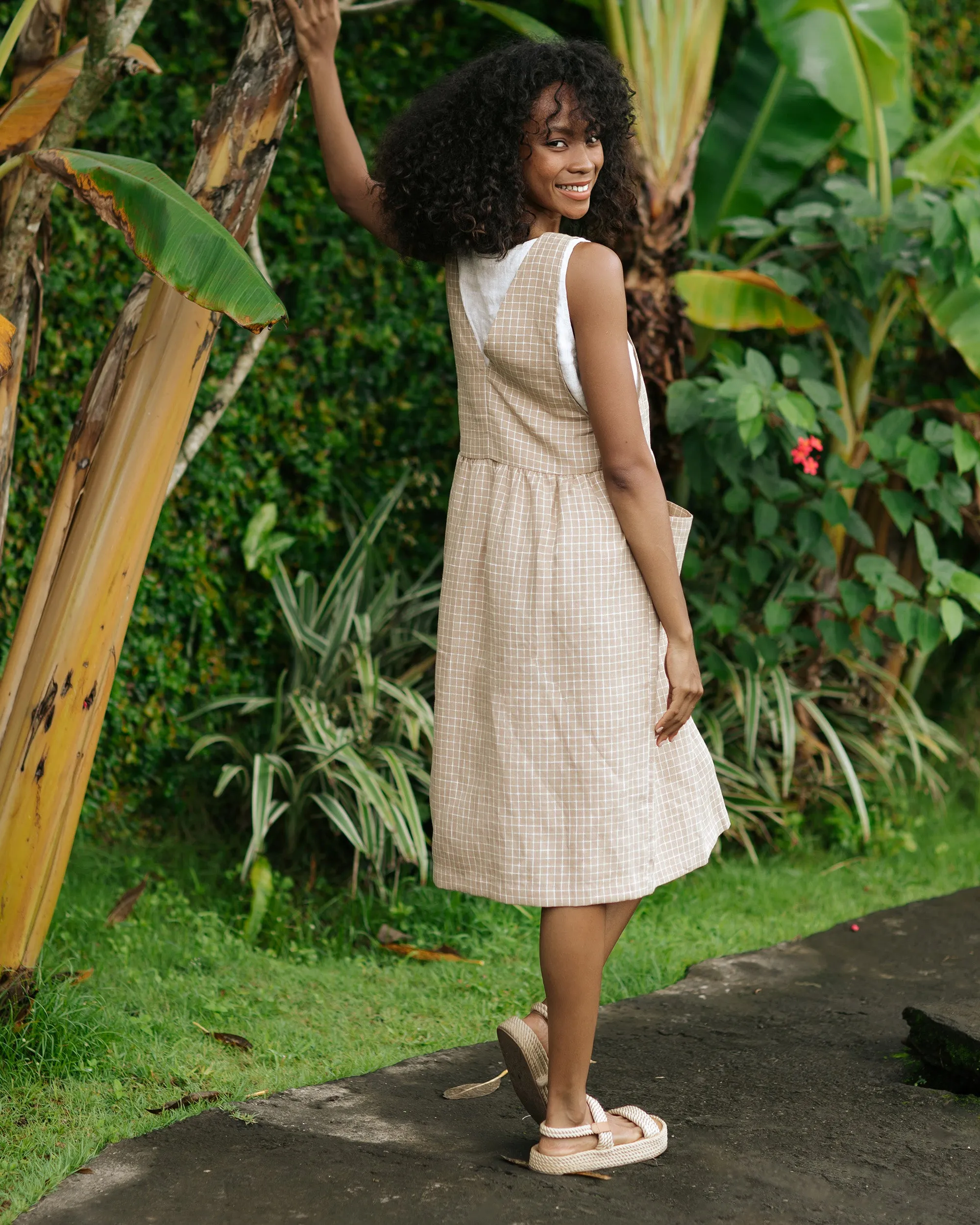 Pinafore linen dress ROATAN in Brown windowpane